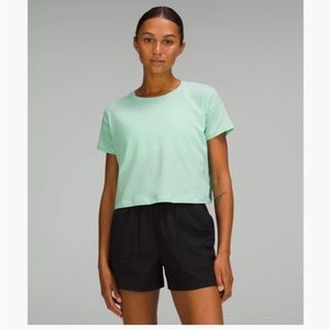 Lululemon Cates Tshirt Crop Size 4 Wild Mint